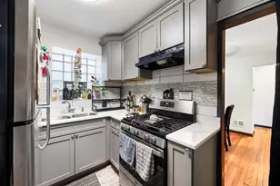 9032 S Laflin St, Chicago, IL 60620 - Photo 15