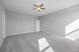 512 Quinlan Ave, Dekalb, IL 60115 - Photo 13