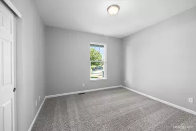 512 Quinlan Avenue, Dekalb, IL 60115 - Photo 9