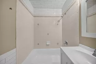 415 Shabbona Dr, Park Forest, IL 60466 - Photo 13