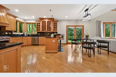 1017 E Red Oak Street, Addison, IL 60101 - Photo 17