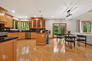 1017 E Red Oak St, Addison, IL 60101 - Photo 17