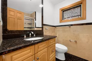 1017 E Red Oak St, Addison, IL 60101 - Photo 27