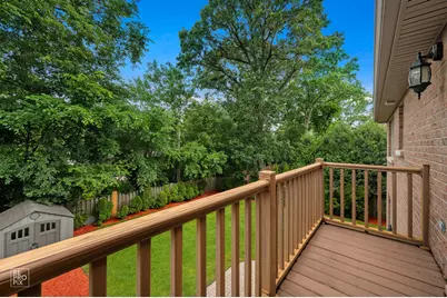1017 E Red Oak Street, Addison, IL 60101 - Photo 35