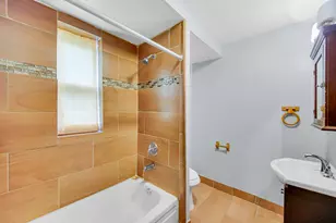 505 154th Pl, Calumet City, IL 60409 - Photo 9