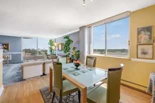 40 N Tower Road N, Oak Brook, IL 60523 - Photo 7
