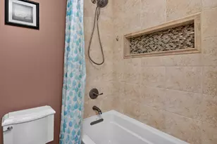 1213 Saratoga Dr, Carol Stream, IL 60188 - Photo 17
