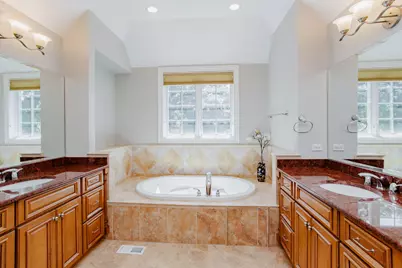 874 Writer Court, Vernon Hills, IL 60061 - Photo 23