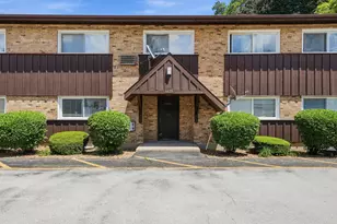 4439 Arbor Cir, Downers Grove, IL 60515 - Photo 1
