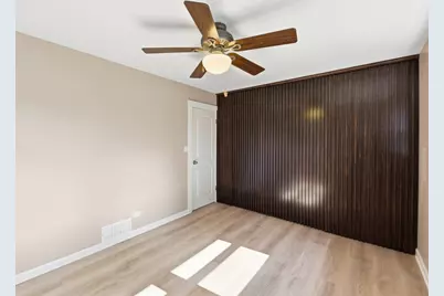 5905 Lee Avenue, Downers Grove, IL 60516 - Photo 9