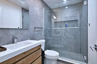 4944 Jarvis Avenue, Skokie, IL 60077 - Photo 23