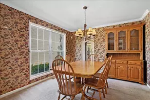 503 Regan Dr, East Dundee, IL 60118 - Photo 5