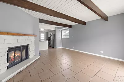 430 Meadow Green Lane, Round Lake Beach, IL 60073 - Photo 9