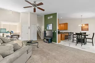 755 Meridian Ct, Dekalb, IL 60115 - Photo 7