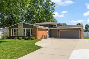 15W621 Diversey Ave, Elmhurst, IL 60126 - Photo 1