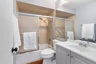 7348 Winthrop Way, Downers Grove, IL 60516 - Photo 11