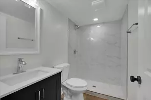 4036 W Warwick Ave, Chicago, IL 60641 - Photo 31