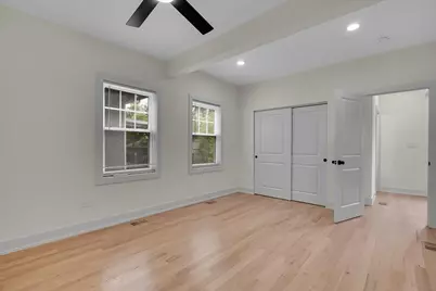 4036 W Warwick Avenue, Chicago, IL 60641 - Photo 25