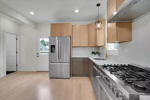 4036 W Warwick Ave, Chicago, IL 60641 - Photo 15