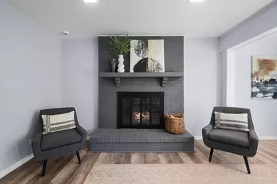 410 Thompson Boulevard, Buffalo Grove, IL 60089 - Photo 11