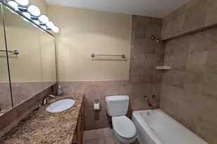 5455 N Sheridan Rd, Chicago, IL 60640 - Photo 9