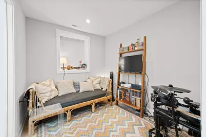 2451 N Albany Avenue #1, Chicago, IL 60647 - Photo 17