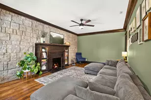 660 E 51st St, Chicago, IL 60615 - Photo 5