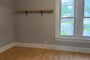 557 Oak St, Waukegan, IL 60085 - Photo 11