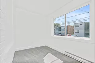 8914 Lamon Ave, Skokie, IL 60077 - Photo 9