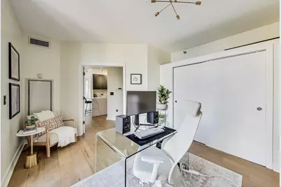 744 N Clark Street #1005, Chicago, IL 60654 - Photo 9