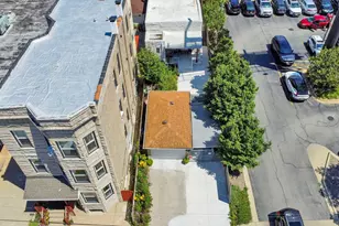 2945 N California Ave, Chicago, IL 60618 - Photo 33