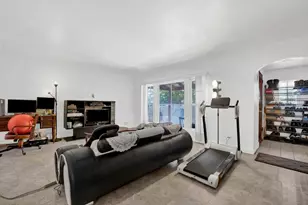 2945 N California Ave, Chicago, IL 60618 - Photo 9