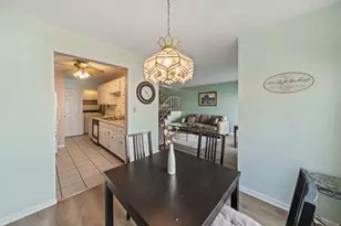 1774 Raleigh Ln, Hoffman Estates, IL 60169 - Photo 7