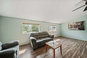 1774 Raleigh Ln, Hoffman Estates, IL 60169 - Photo 17