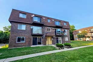 9358 Golf Rd, Des Plaines, IL 60016 - Photo 1