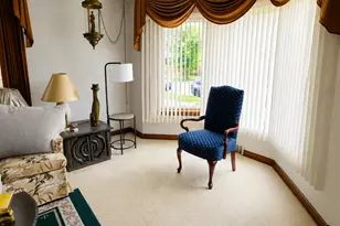 8228 S Paxton Ave, Chicago, IL 60617 - Photo 3