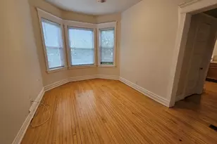 3800 N Wilton Ave, Chicago, IL 60613 - Photo 17