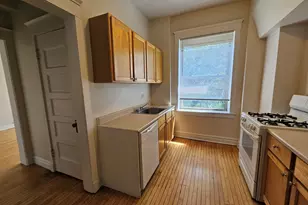 3800 N Wilton Ave, Chicago, IL 60613 - Photo 9
