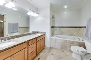 2242 W Belmont Ave, Chicago, IL 60618 - Photo 11