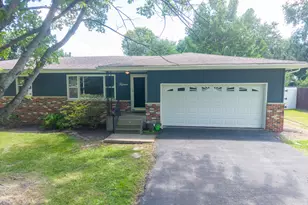 15 Lakedale Dr, Salem, IL 62881 - Photo 5