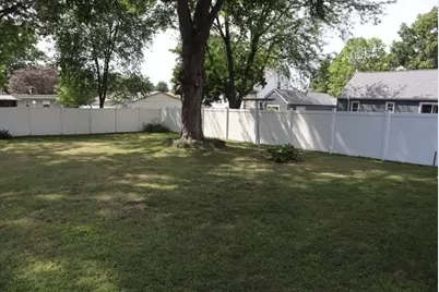 22 S Plum Street, Princeton, IL 61356 - Photo 11