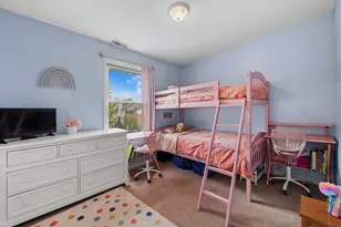 402 Crescent St, Wheaton, IL 60187 - Photo 13