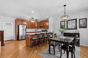 402 Crescent St, Wheaton, IL 60187 - Photo 7