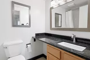 6340 Americana Dr, Willowbrook, IL 60527 - Photo 23