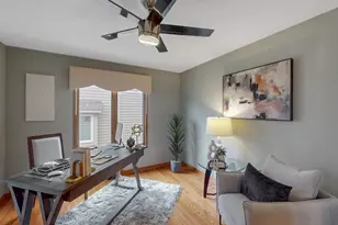 2361 Legacy Dr, Aurora, IL 60502 - Photo 9