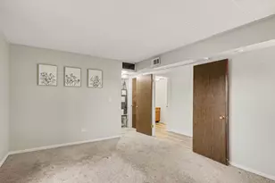 1619 Richmond Cir, Joliet, IL 60435 - Photo 9