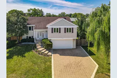112 Lilac Lane, Buffalo Grove, IL 60089 - Photo 1