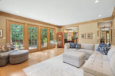 6450 Manor Drive, Burr Ridge, IL 60527 - Photo 23