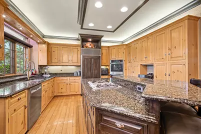 6450 Manor Drive, Burr Ridge, IL 60527 - Photo 21