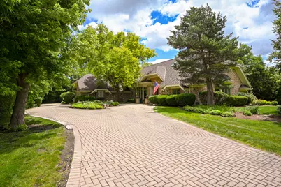 6450 Manor Drive, Burr Ridge, IL 60527 - Photo 5